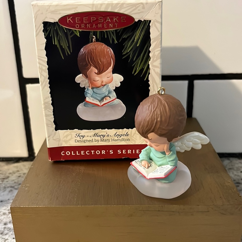 Hallmark ornament - Mary’s Angels - Joy